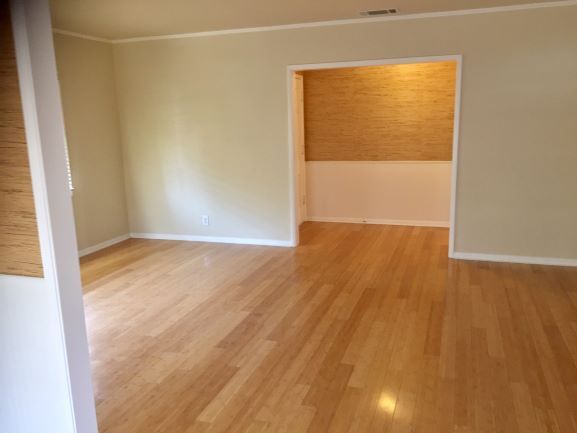 Building Photo - 2506 Hanning Ave