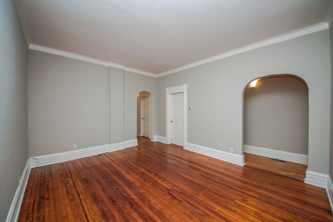 Foto del edificio - 3818 N Hermitage Ave