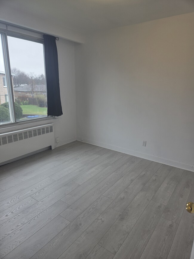 Building Photo - 5706 Av Lockwood