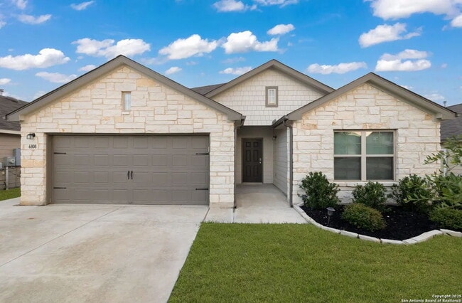 "Spacious 4-Bedroom Home in Converse with ... - "Spacious 4-Bedroom Home in Converse with ...