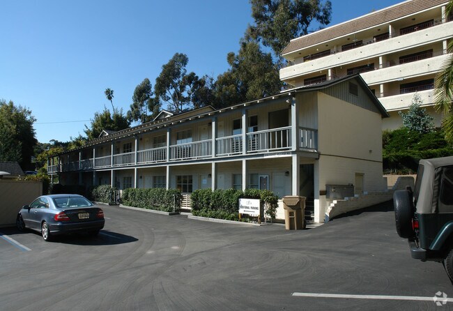 Foto del edificio - 1214 Coast Village Rd