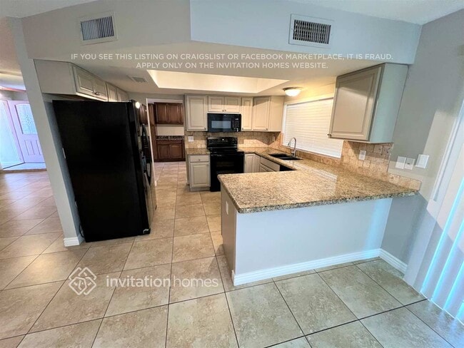 Building Photo - 4836 W Mercer Ln