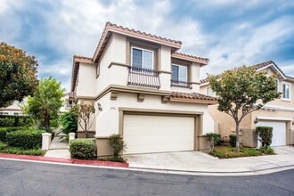 Building Photo - 1756 Hayes Ct