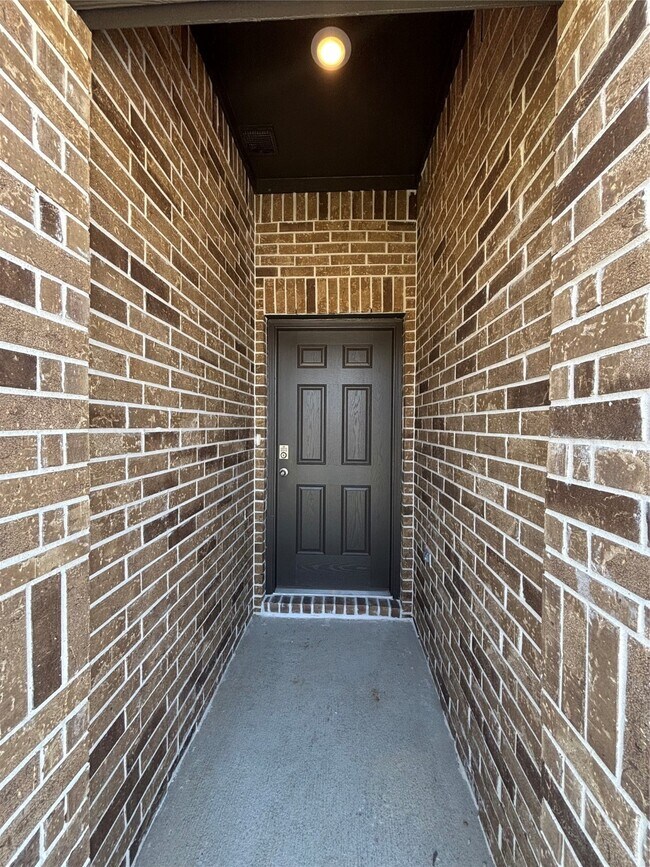 Foto del edificio - 27314 Oceanus Springs Dr