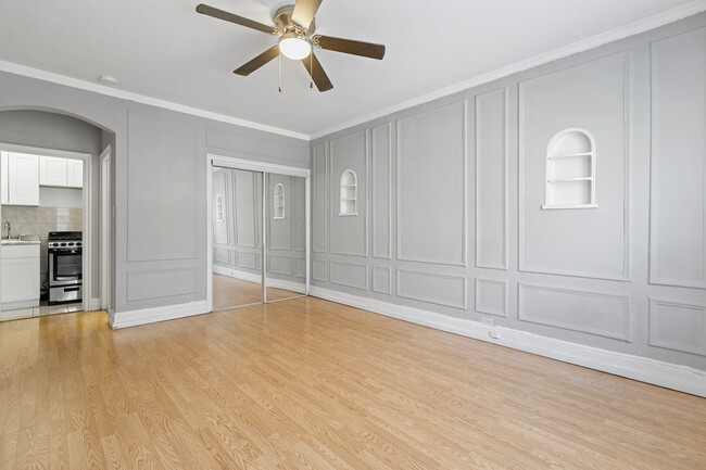 Foto del edificio - 434 W Wellington Ave