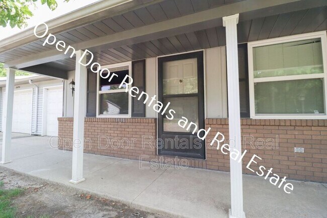 Building Photo - 1468 E Kammerer Rd