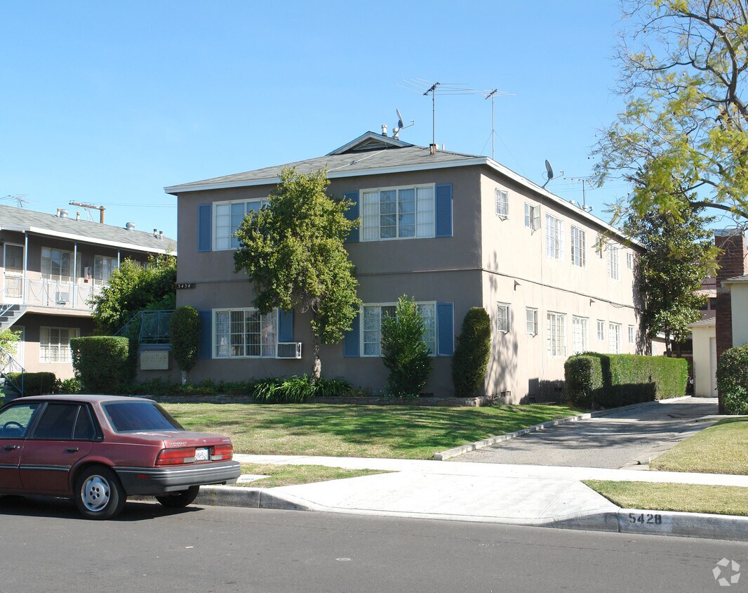 Foto del edificio - 5434-5440 Willowcrest Ave