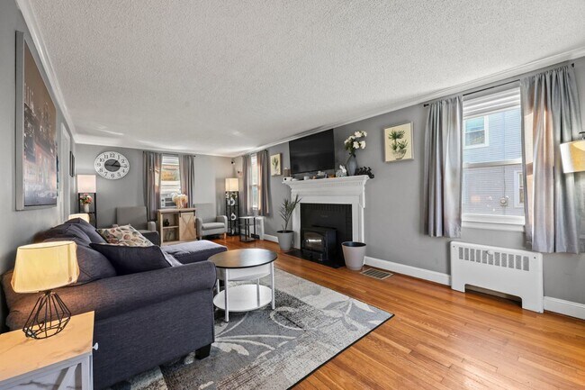 Foto del edificio - 133 Robbins Ave