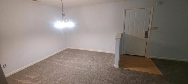 Foto del edificio - 4204 Fairington Ridge Cir