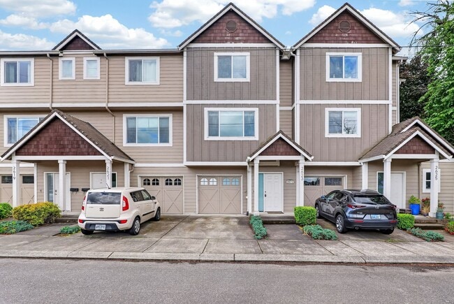 Building Photo - 2623 SE 109th Ave