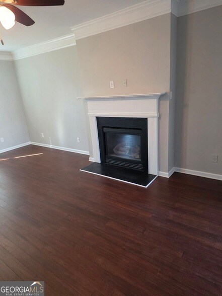 Foto del edificio - 2432 Black Forest Dr