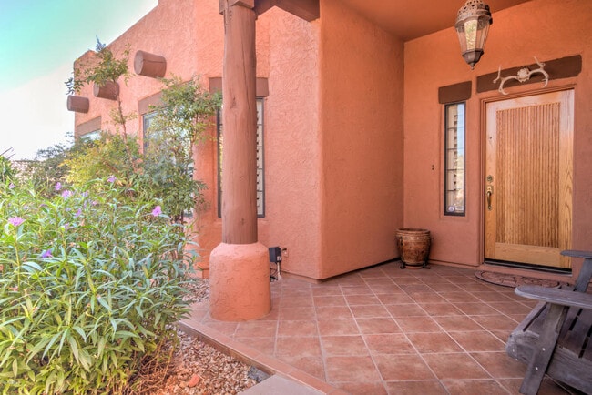 Building Photo - 15223 E Aspen