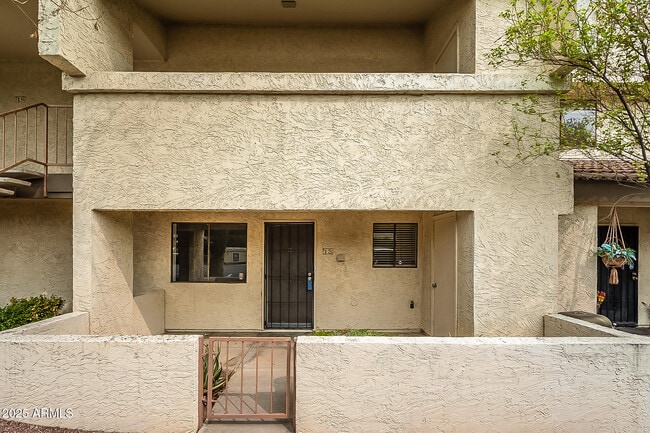 Foto del edificio - 11026 N 28th Dr