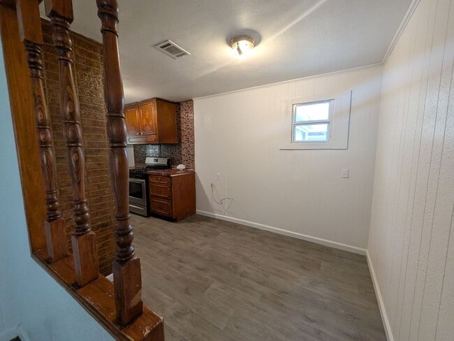 Building Photo - 5335 Landry Ln