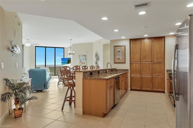 Foto del edificio - 5793 Cape Harbour Dr