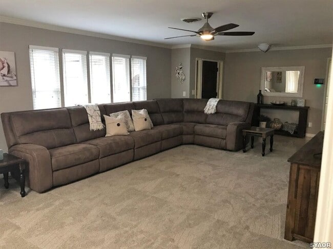 Building Photo - Stylish 3 Bedroom home in North Yuba City