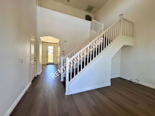 Building Photo - 28132 Castillo Ln