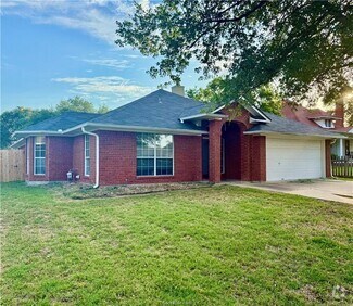 Building Photo - 1706 Laura Ln