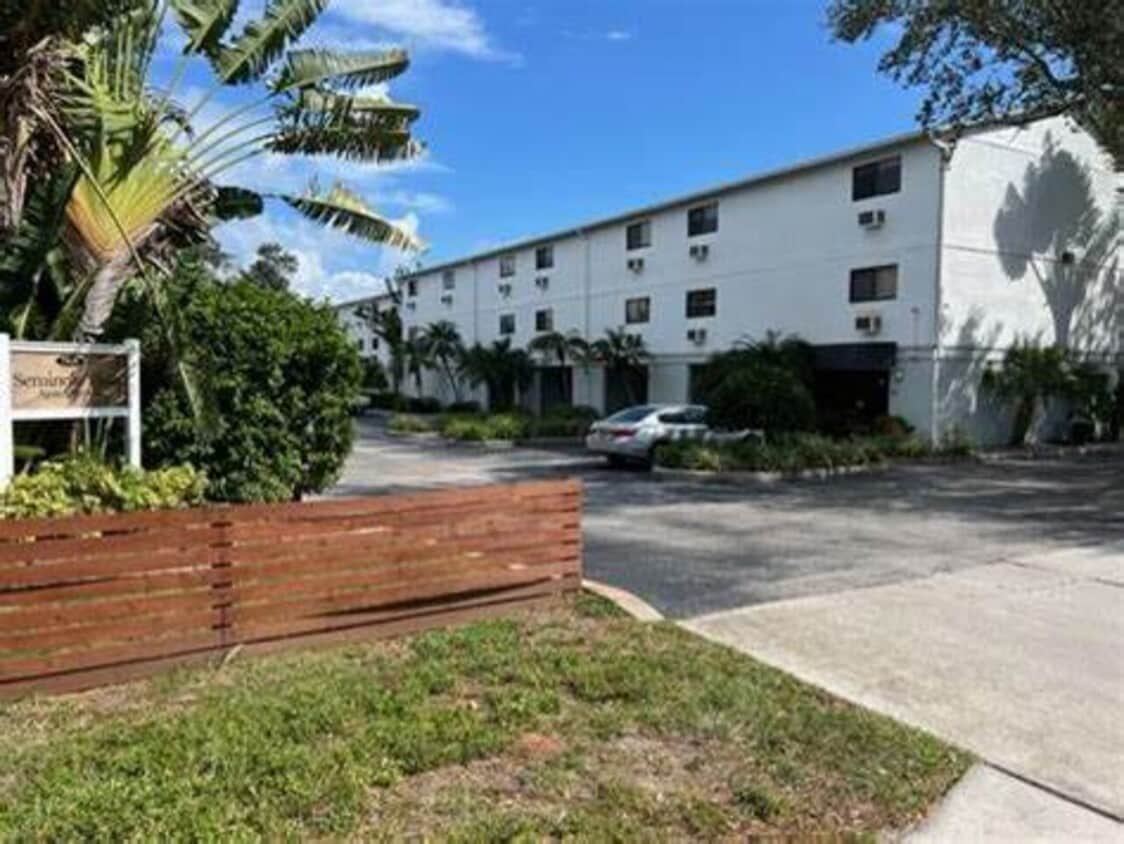 Building Photo - Seminole Vista
