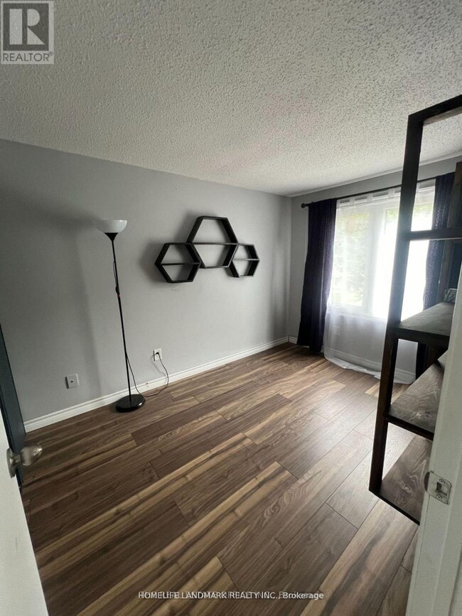 Building Photo - 59 Kirby Crescent