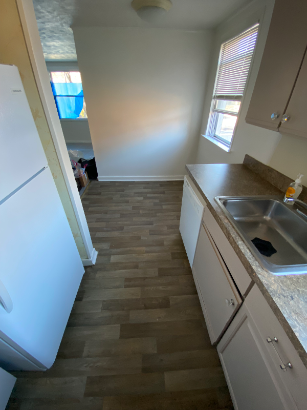 Building Photo - 6xx Willow Way