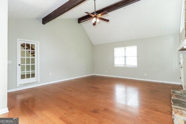 Building Photo - 104 Harris Ct