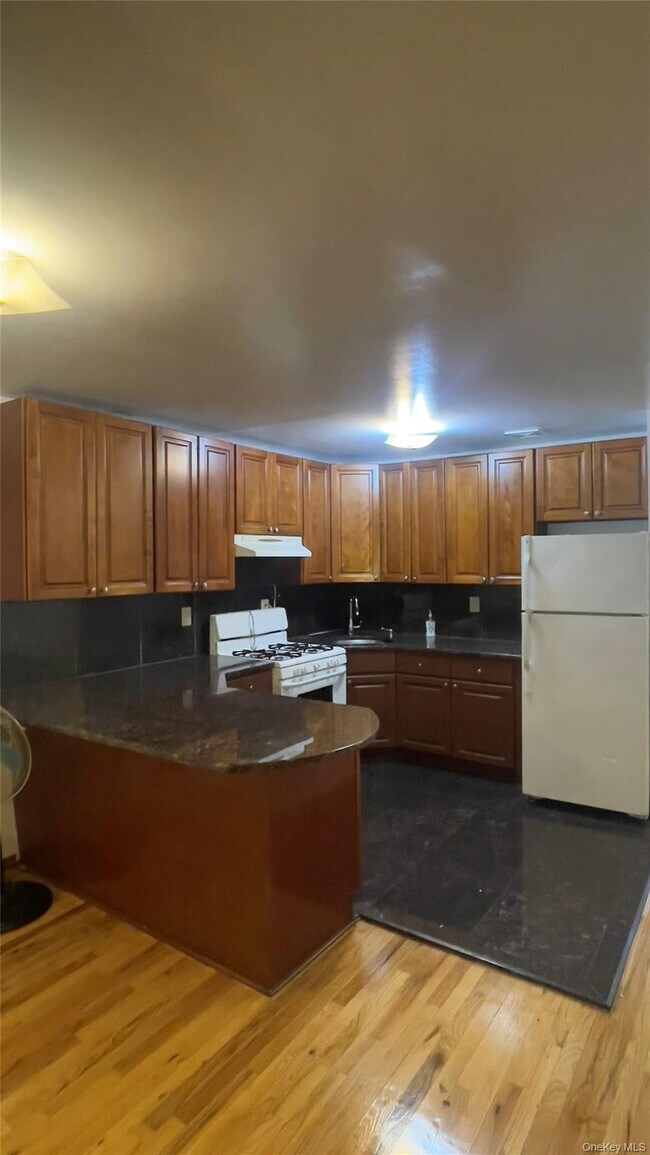 Foto del edificio - 106-15 155th St