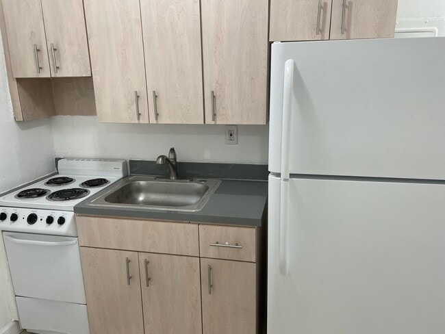 Foto del edificio - Northeast Point Properties