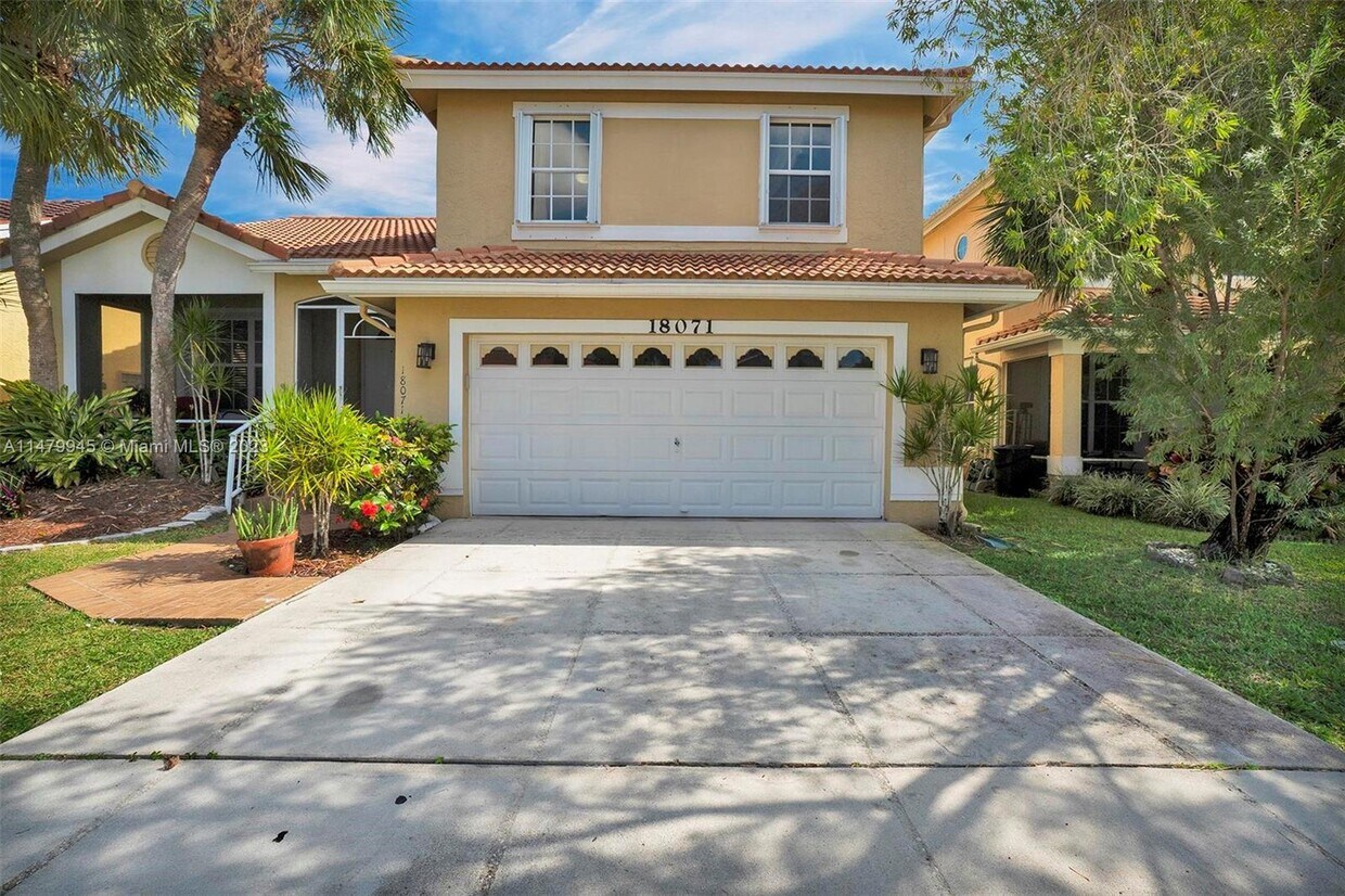 Primary Photo - 18071 Clear Brook Cir