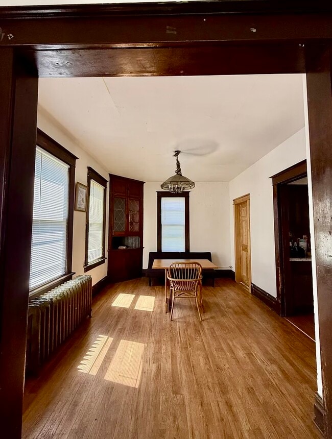 Building Photo - 308 7th St S