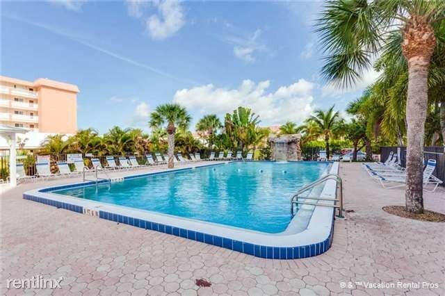 Foto del edificio - 7500 Estero Blvd