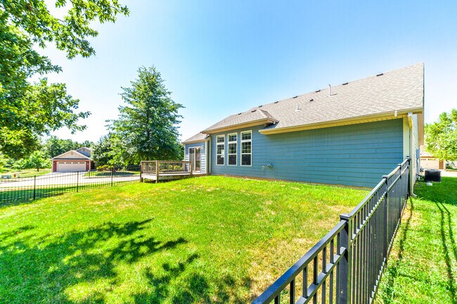 Foto del edificio - 7416 Rosedown Dr