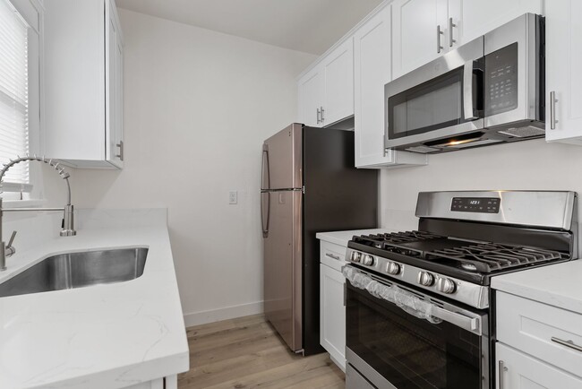 Foto del edificio - 1045 E 4th St