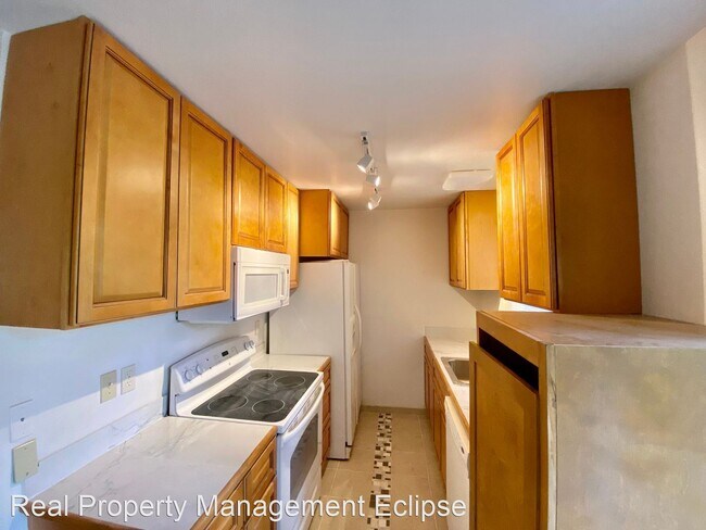 Foto del edificio - 1 br, 1 bath House - 10015 10th Ave SW Unit B