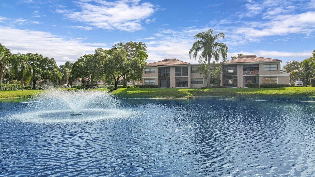 Primary Photo - 12911 Briarlake Dr