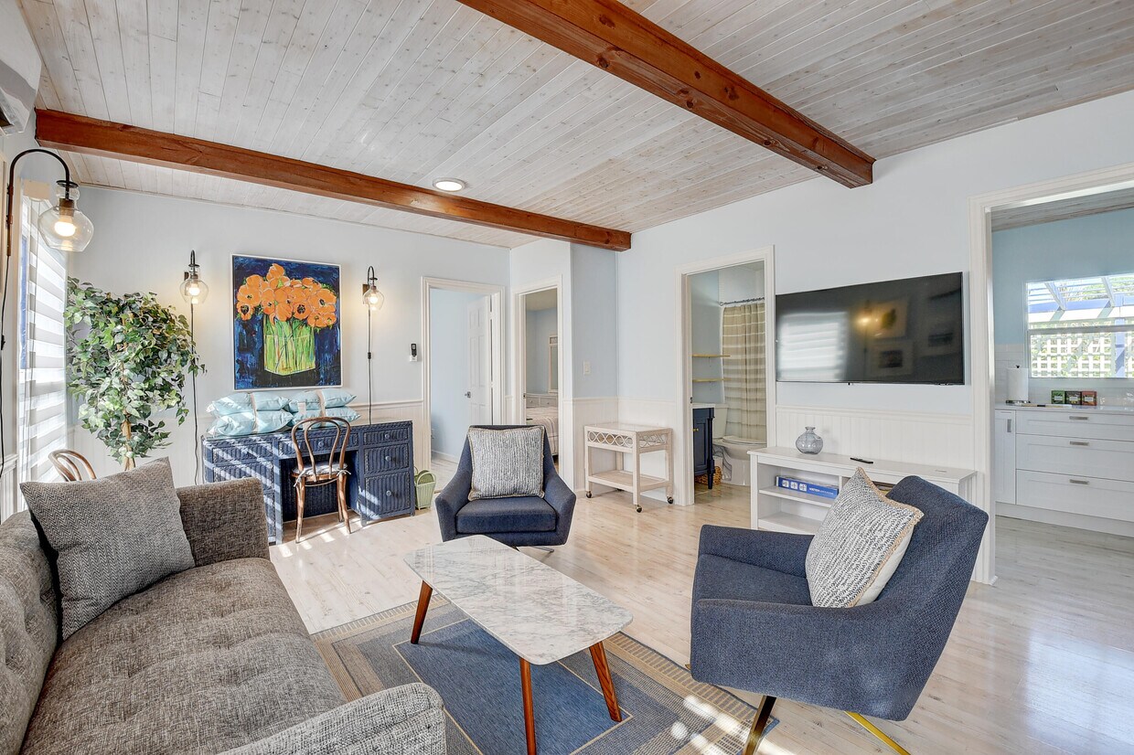 Foto principal - 212 SW 1st Ave