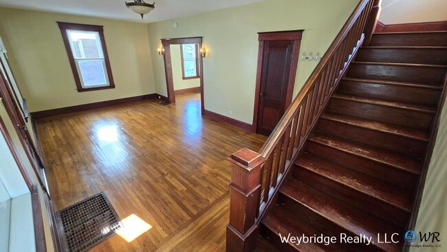 Foto del edificio - Beautiful 3 Bedroom Home Located in Colleg...