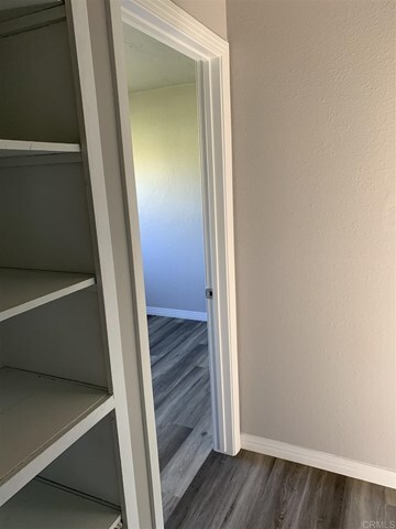 Foto del edificio - 2847 Emerald Dr