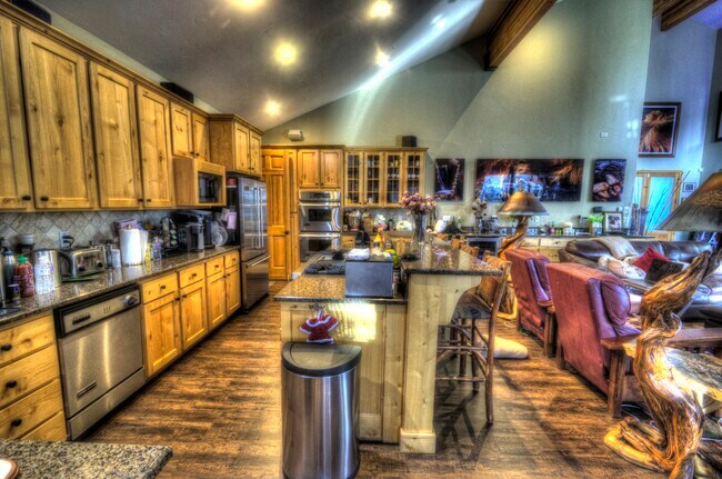 Foto del edificio - 7339 Pine Ridge Dr