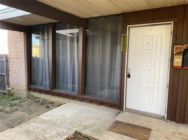 Building Photo - 6327 Walraven Cir