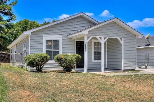 Foto del edificio - 3408 Princess Ct