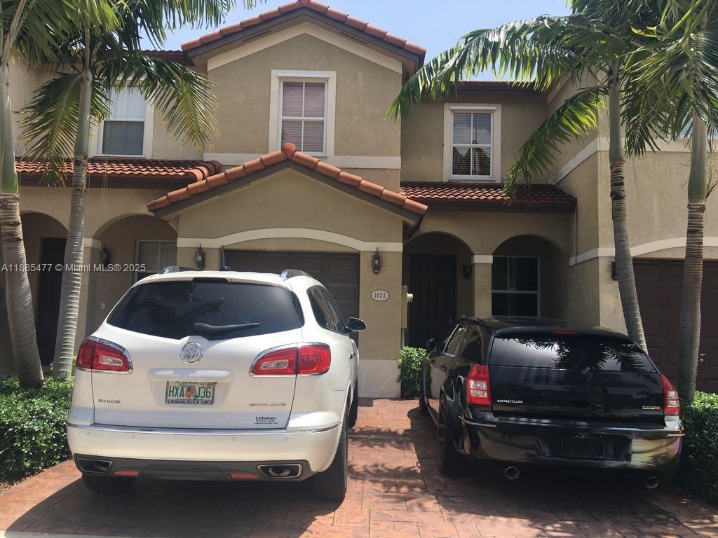 Foto principal - 1026 NE 207th Terrace