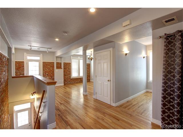 Building Photo - 3039 Welton St