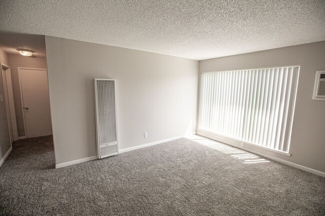 Interior Photo - Ventura Gardens Apartments