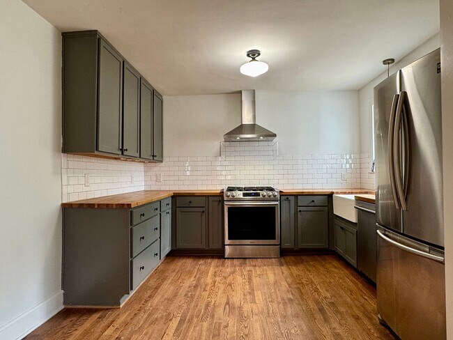 Building Photo - 3212 Alabama Ave