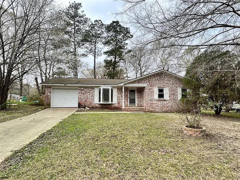 Available now! Lovely ranch House for Rent in Summerville, SC