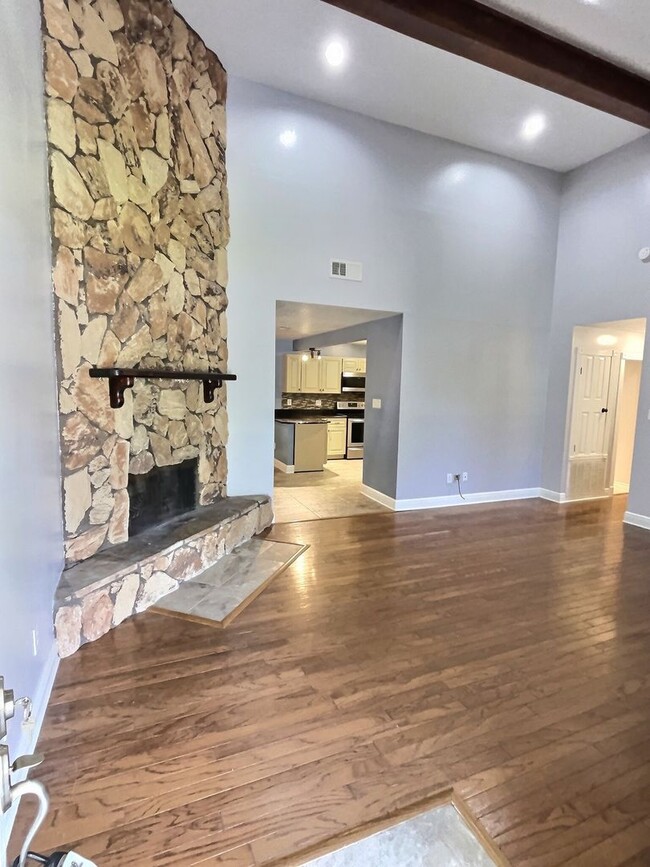 Foto del edificio - Spacious 4 bedroom home in Ocean Springs!