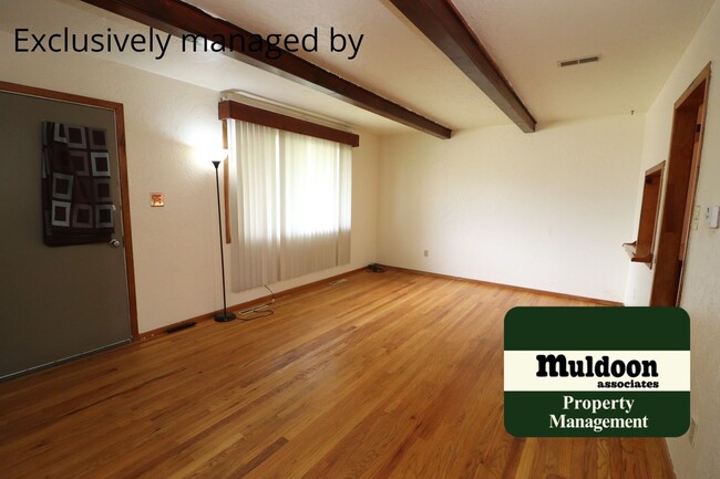Building Photo - Nice Northside Aves Rancher! Available Now!!