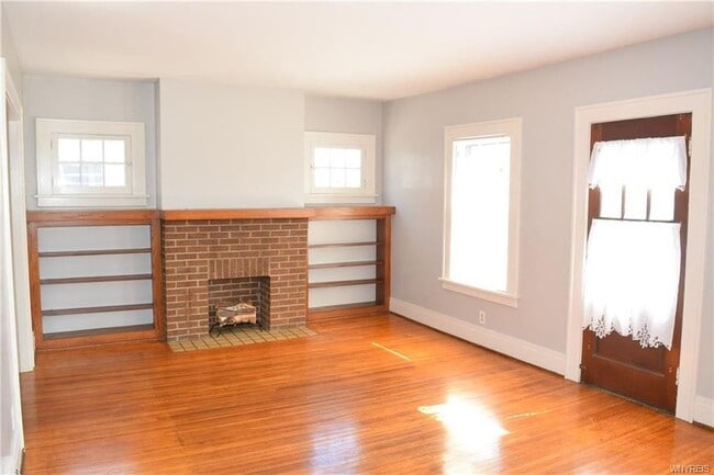 Building Photo - 58 Henley Rd