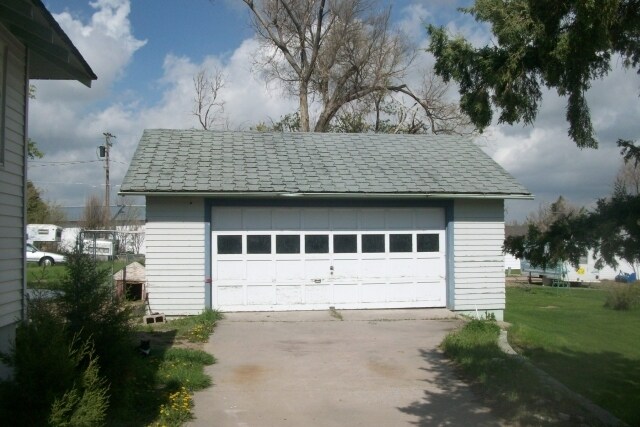 Building Photo - 708 Market St